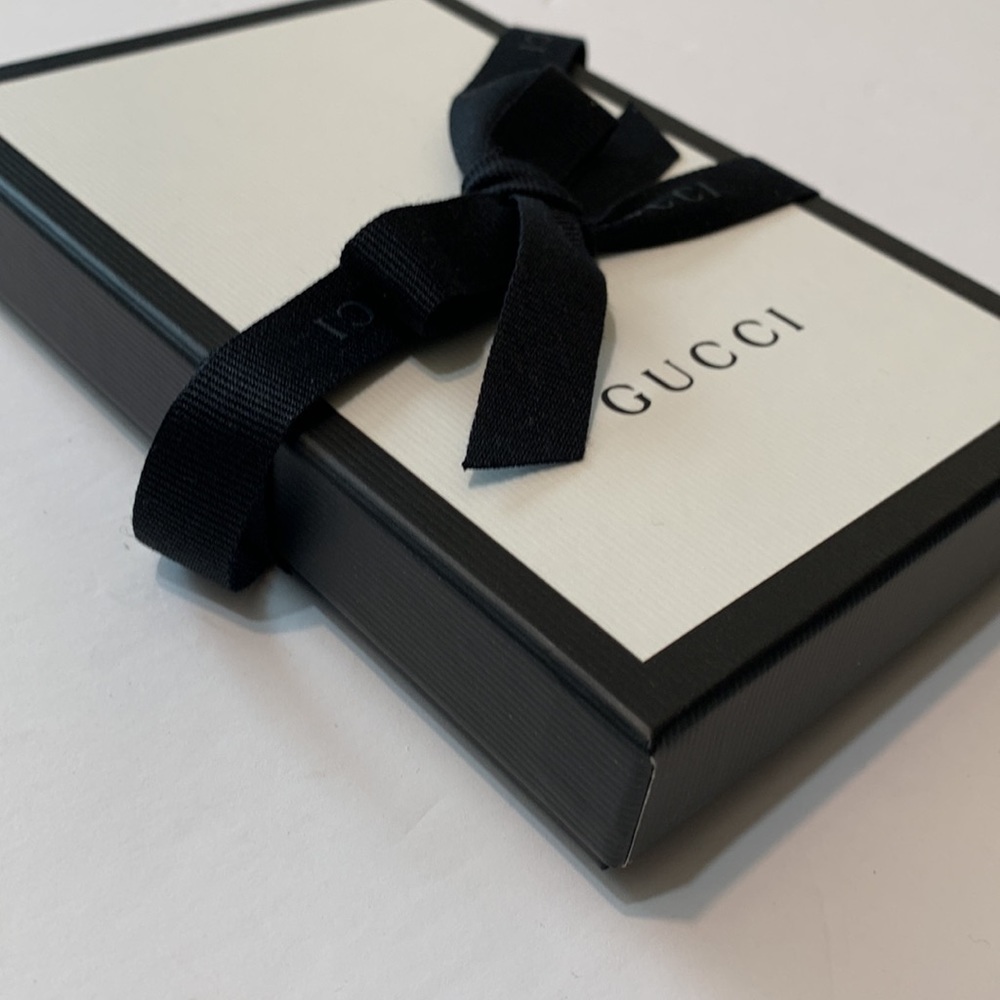 Gucci EMPTY Gift Box & Gucci Ribbon • Authentic - Picture 4 of 9